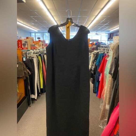 Karen Miller Ladies 20 black Formal Dress - Picture 3 of 4